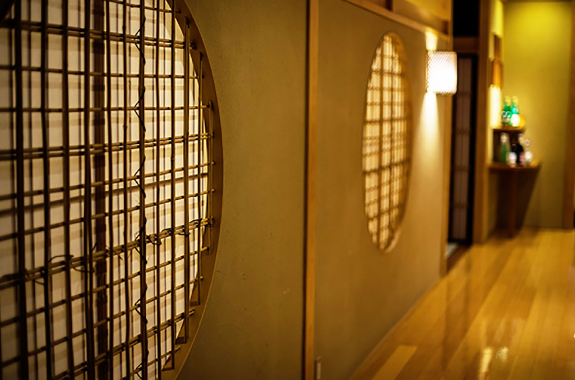 Nishiki: a luxurious Japanese-style dining room with private spaces